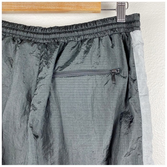 Givenchy Vintage Active Black Windbreaker Pants Size Medium - Picture 8 of 8